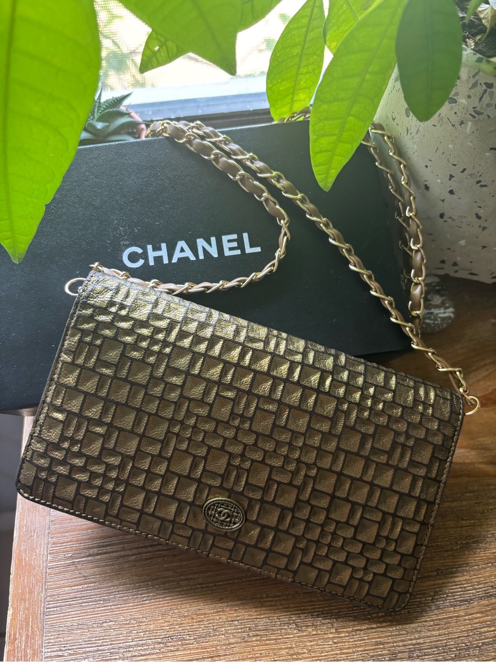CHANEL Metallic Bronze Mosaic Tile Texture Wallet w/ Box & Crossbody Chain RARE - Picture 17 of 17